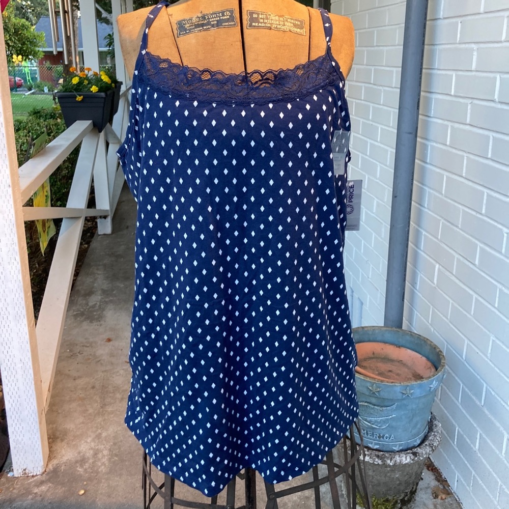 NEW Catherine’s super stretch tank.